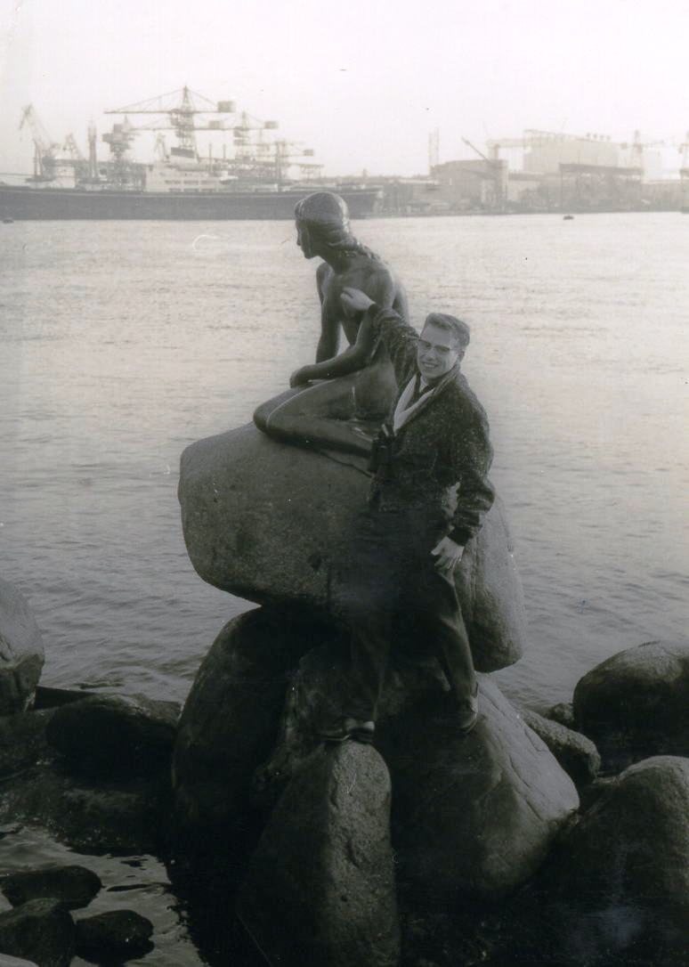 Meerjungfrau im Hafen von Kopenhagen  Dnemark,Bronzeskulptur von Edward Eriksen (1913)